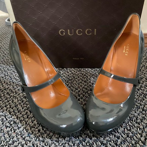 Gucci Mary Jane Patent Leather Heels - Picture 2 of 9